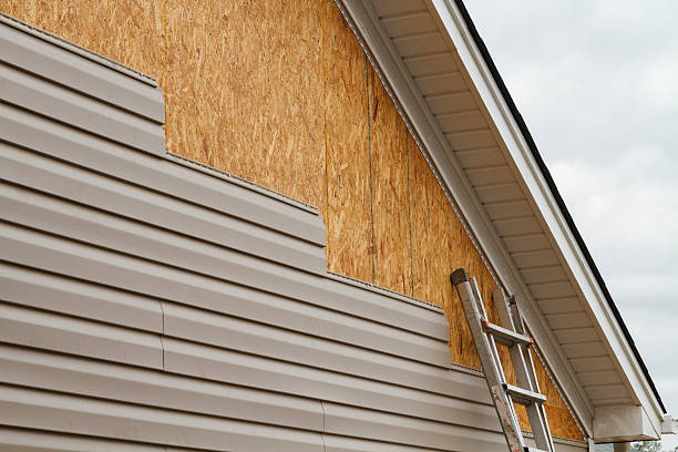24/7 Emergency Siding Installation experts in Richwood, WV